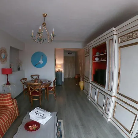 Cannes Apartment Near Croisette